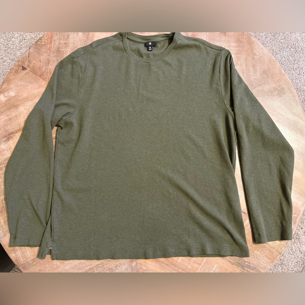 Banana Republic long sleeve soft wash T-shirt